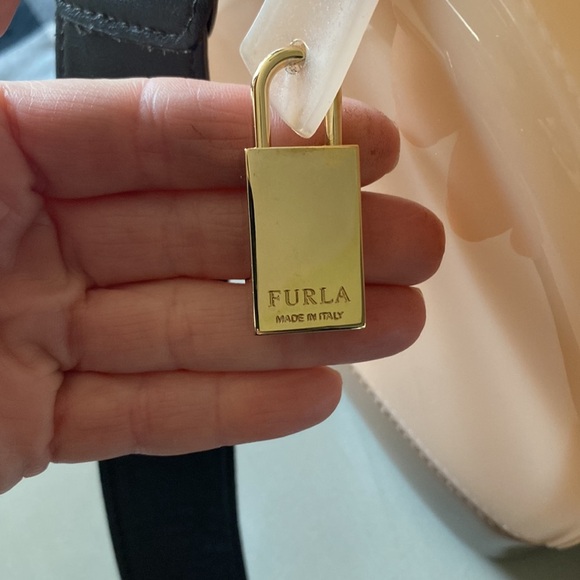 EXTRAS Auth Furla Candy Cookie leather & handles, excellent, & pink purse - Picture 16 of 16